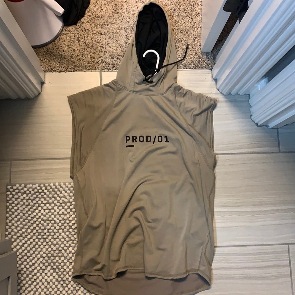 H&M athletic wear sleeveless sweatshirt